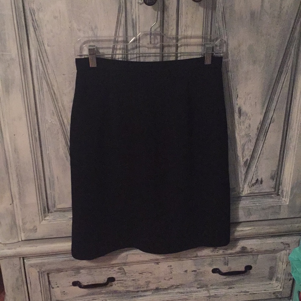 Black dress skirt size 4